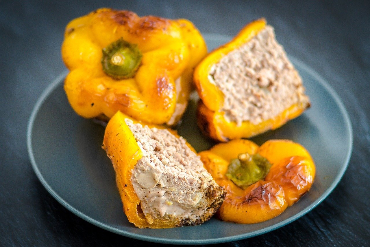 Halal Stuffed Bell Peppers: A Global Favorite with a Healthy Twist